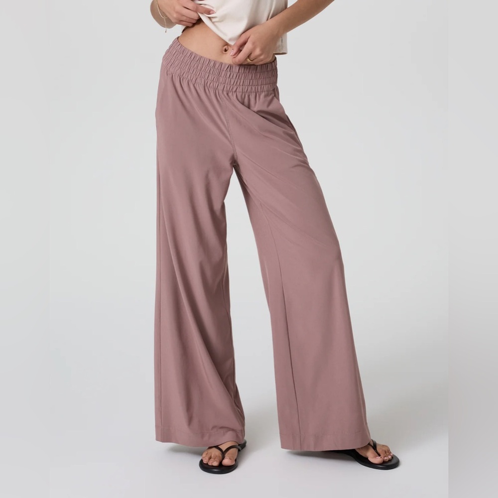 NEW Vuori Villa Wideleg Pant in Zion Rose